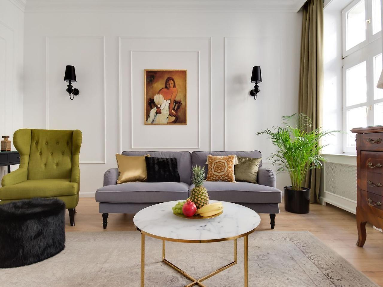 Chestnut & Eliza Apartment *